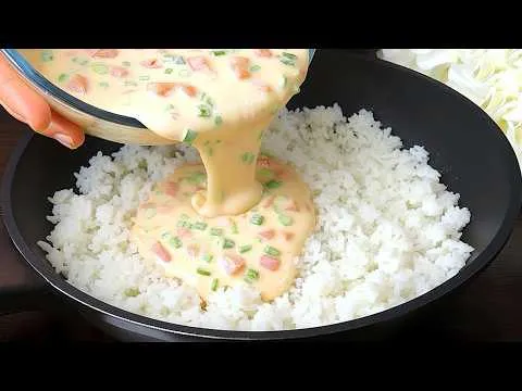 팬에 만드는 계란 소시지 채소 밥 캐서롤