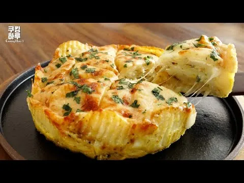갈릭 치즈 감자 케이크