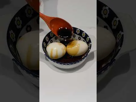 삶은 계란 덮밥
