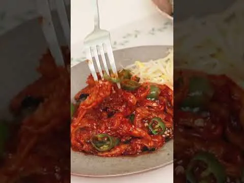 매콤 국물 무뼈닭발