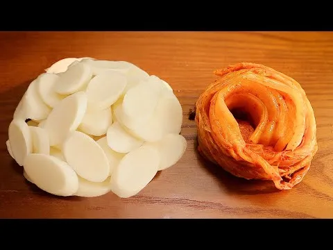 김치 떡볶음