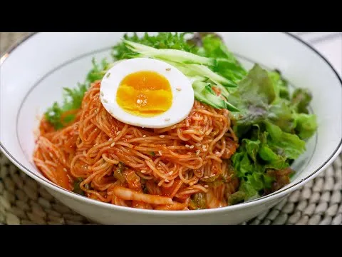 신김치 비빔국수